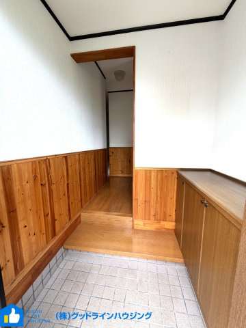 多可町加美区豊部戸建の玄関|ウッド調