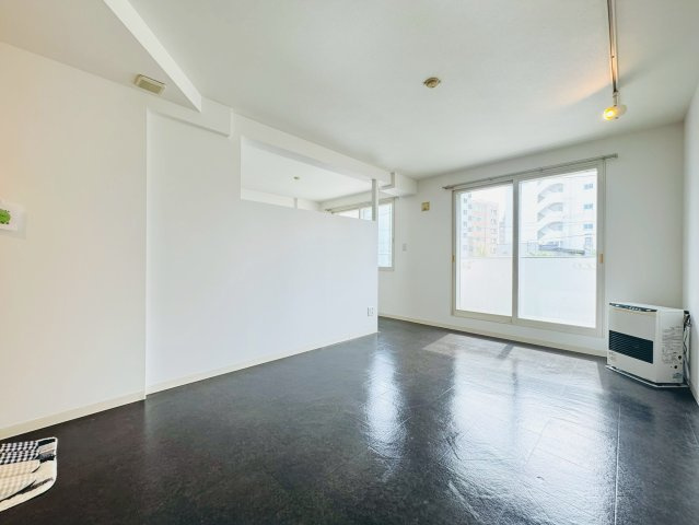 【居間・リビング】 | 【CP対象】ビアン平岸