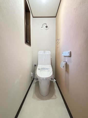 香芝市旭ヶ丘１丁目のトイレ|2Fトイレ　温水洗浄便座付きトイレ