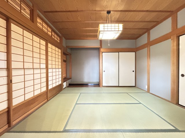 香芝市旭ヶ丘１丁目の和室|本格和室で味わう、ゆとりある上質な和室