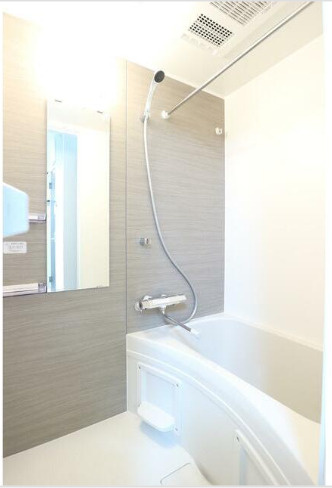 ラ　ヴェリタの浴室