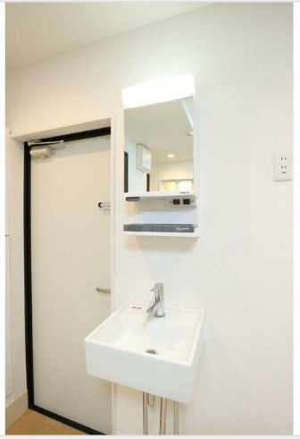 ラ　ヴェリタの独立洗面台