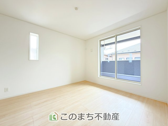 CRADLEGARDEN宇都宮市宮の内第4の洋室|南向きで陽当たりの良い洋室♪風通しもよく快適です☆