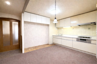 【居間・リビング】 | グリーンコープ松が谷 | ※本画像は居住者様の家具をCGで消した画像であり、現況と異なる場合がございます。