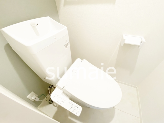 アヴァンス北小岩のトイレ|★温水洗浄便座付き★