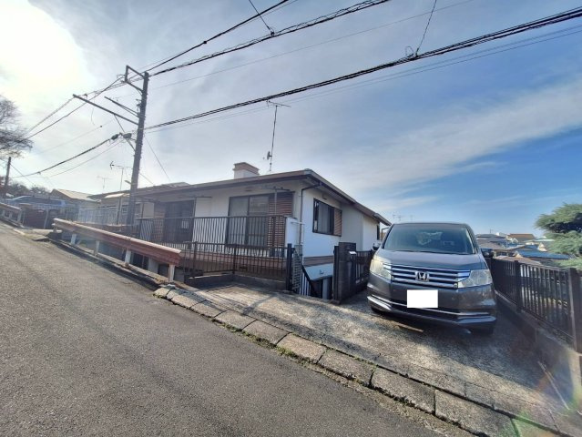 馬場邸の駐車場