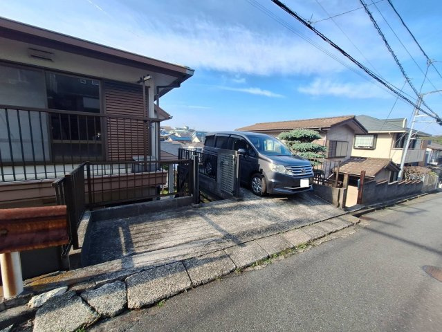 馬場邸の駐車場