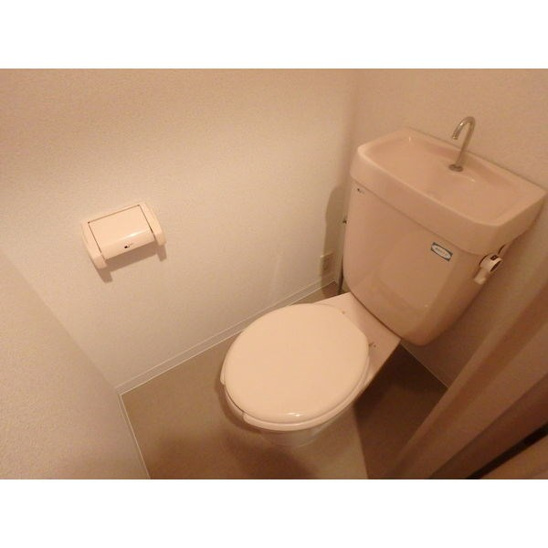 温水洗浄便座へ変更してあります。 