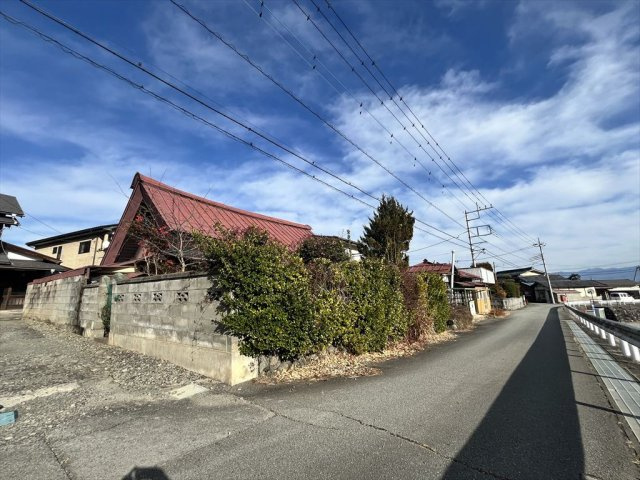 曲輪田古民家他の前面道路含む現地写真