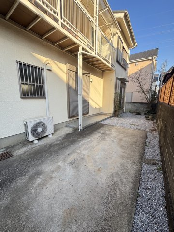 高邸戸建の駐車場