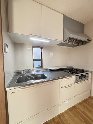 高邸戸建のキッチン