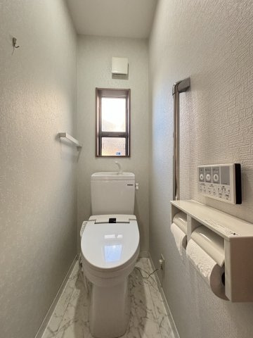 高邸戸建のトイレ