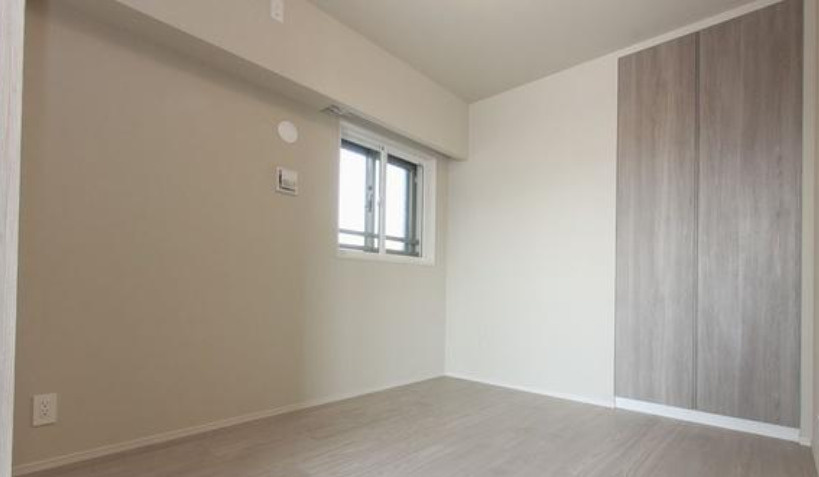 プレミスト京都松ケ崎の洋室