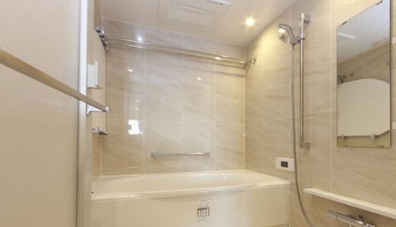 プレミスト京都松ケ崎の浴室