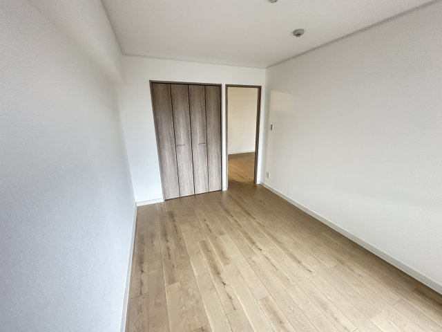 【洋室】 | 逆瀬川パークマンション | 洋室6.0帖