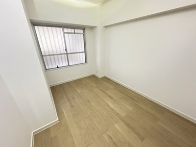 【洋室】 | 逆瀬川パークマンション | 洋室5.2帖