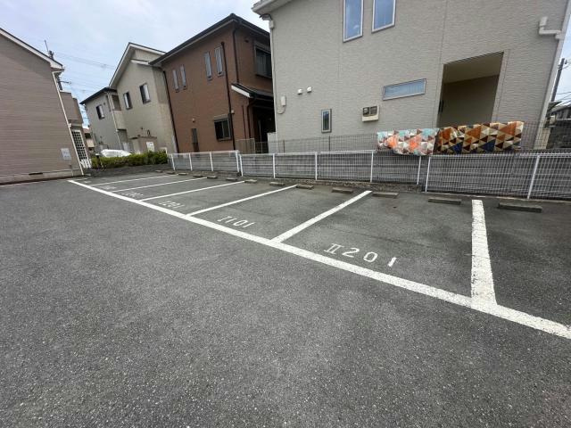 パークサイドⅡの駐車場