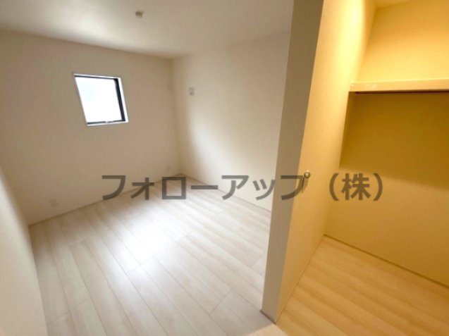 リーブルガーデン尼崎市武庫之荘3期の洋室|使い勝手のいい洋室です