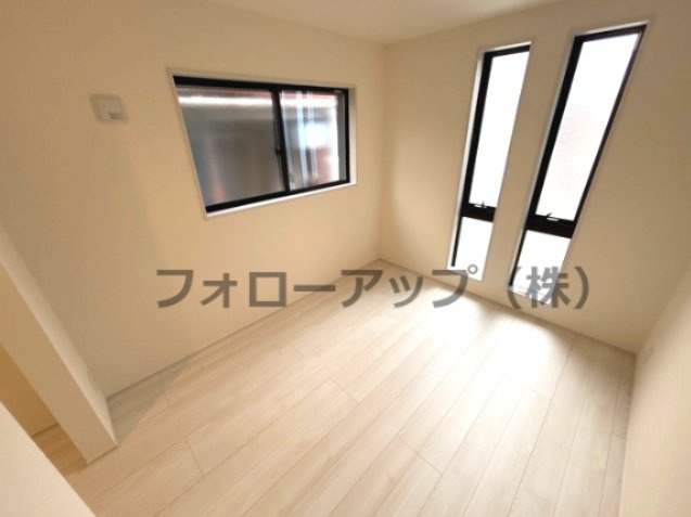 リーブルガーデン尼崎市武庫之荘3期の洋室|使い勝手のいい洋室です
