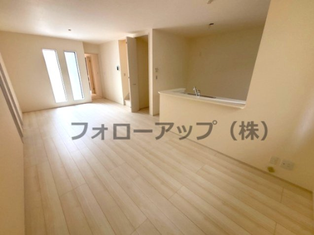 リーブルガーデン尼崎市武庫之荘3期の居間・リビング