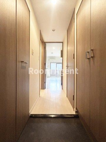 プレサンス吹上駅前エテルノの玄関