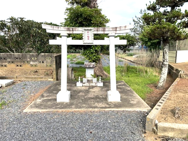 381坪の広大敷地・屋根付き倉庫付き土地　千葉県香取市竹之内の外観
