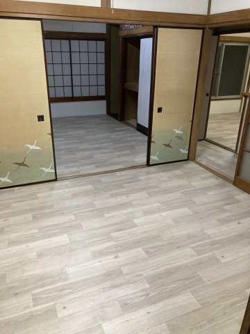 OC物件 千葉県佐倉市臼井田の洋室|襖を開け放てば、圧倒的な開放感。ライフスタイルに合わせて空間を仕切ることも可能です。