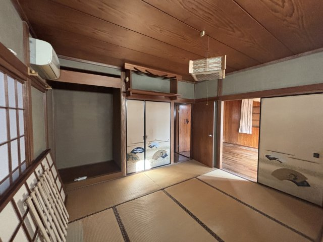 千葉県市原市上高根　中古戸建の和室|1階の和室です