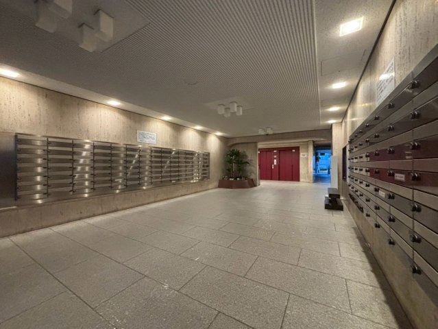 新ときわ台ローヤルコーポのエントランス