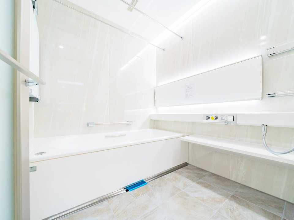 神宮前五丁目ブランシェの浴室