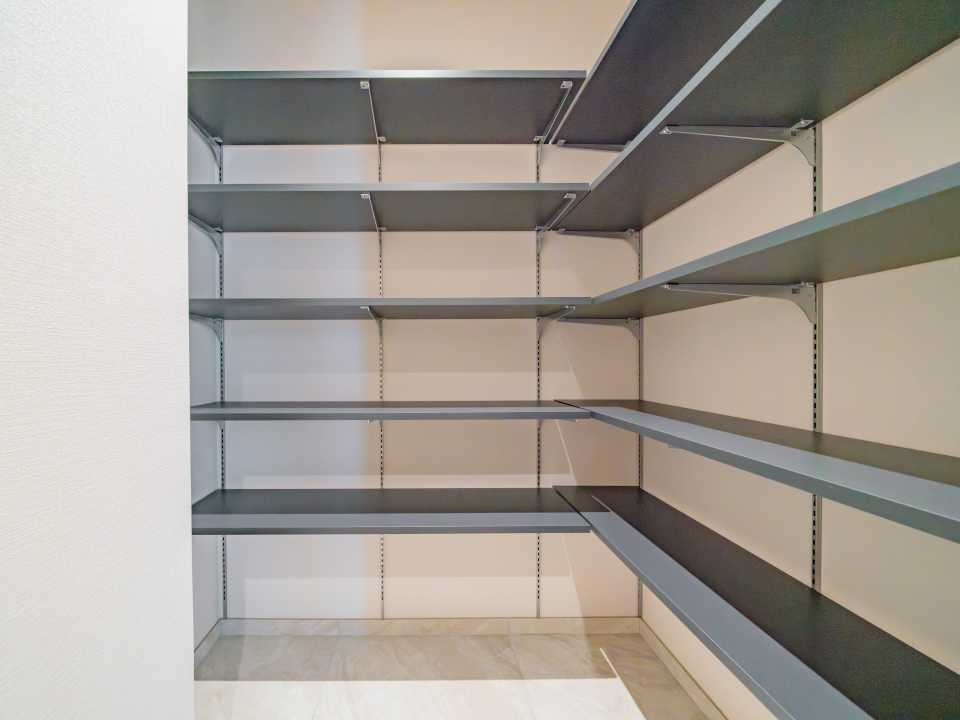 神宮前五丁目ブランシェの玄関