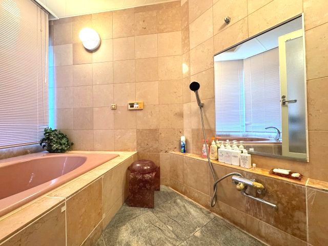 トリニティヴァローレ　３階　4LDKの浴室