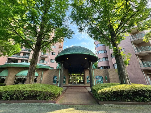 トリニティヴァローレ　３階　4LDKの外観