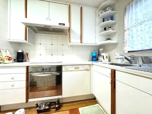 トリニティヴァローレ　３階　4LDKのキッチン