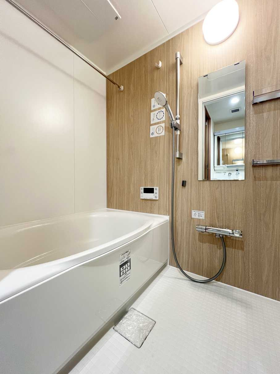 ペルレ五反野の浴室