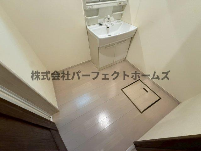 出口3丁目戸建　賃貸の洗面所|使いやすい洗面所です