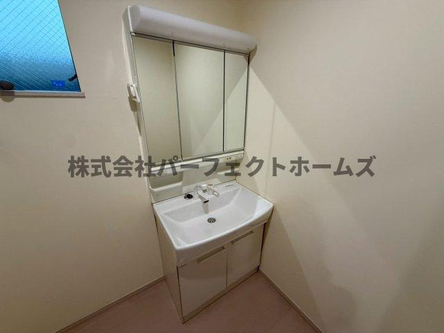 出口3丁目戸建　賃貸の独立洗面台|朝の身支度には欠かせない独立洗面化粧台