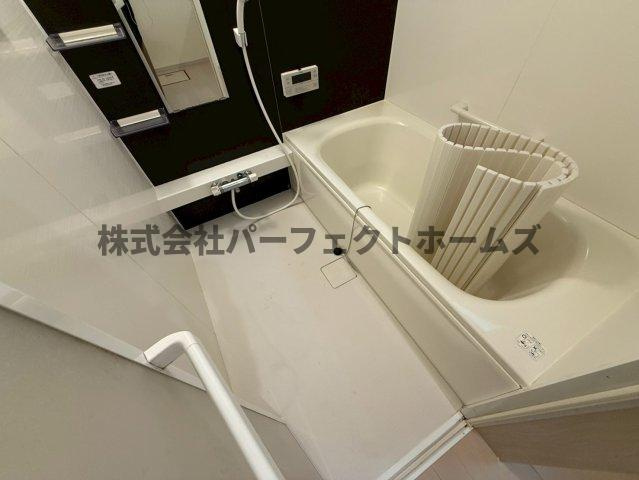 出口3丁目戸建　賃貸の浴室|ゆったり過ごせるお風呂です