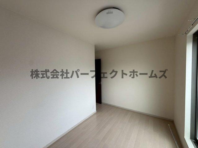 出口3丁目戸建　賃貸の洋室|明るい洋室です