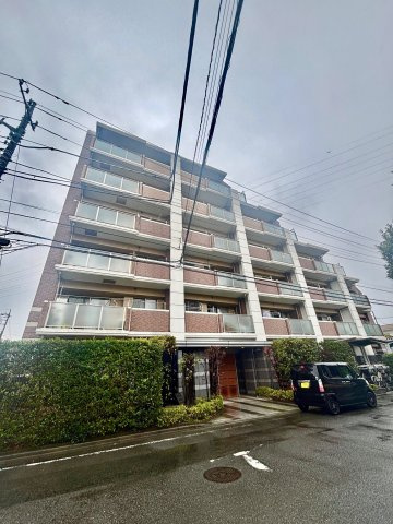 アンビシャスパーク京王堀之内の外観