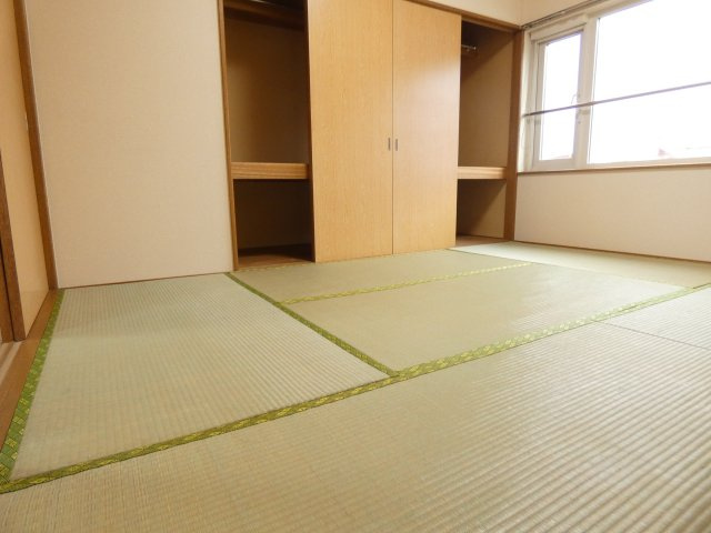 サニーハイツ（西23条）の和室