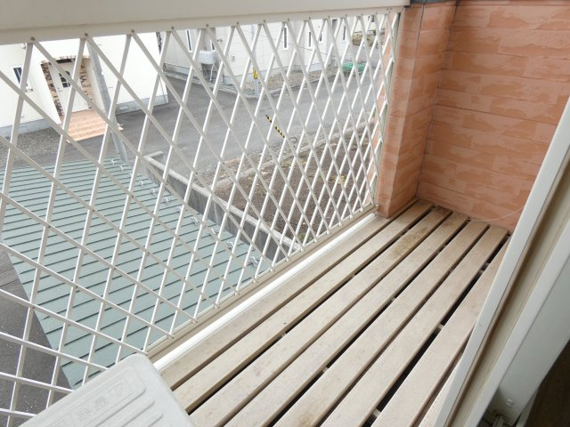 サニーハイツ（西23条）のバルコニー