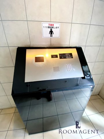 レジディア久屋大通のエントランス