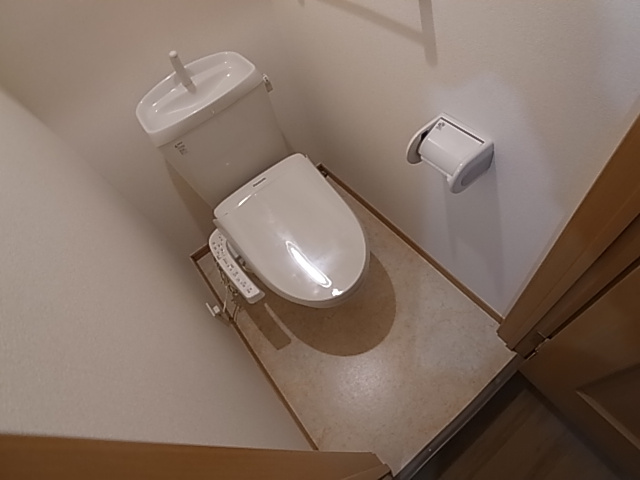 神戸市須磨区東落合２丁目のアパートのトイレ