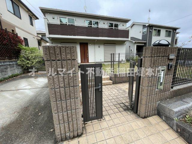 能ヶ谷四丁目戸建Ｃのエントランス