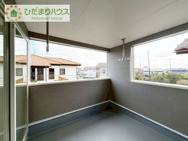 【バルコニー】 | 龍ケ崎市川余郷第1　新築戸建 | 人気が高いインナーバルコニーを採用♪天候を気にせず洗濯物を干せ、紫外線も気にせずに済みます(*^^)v