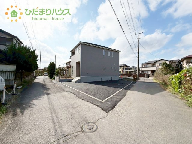 【前面道路含む現地写真】 | 龍ケ崎市川余郷第1　新築戸建