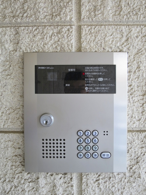 カーサビアンカのセキュリティ|★安心のオートロック完備★