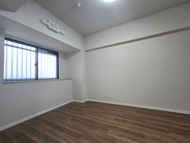 ライオンズマンション博多南第3の洋室|お子様のお部屋や書斎に良さそうです！！
