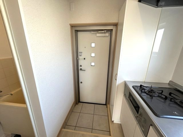 プレミール神戸本庄町の玄関